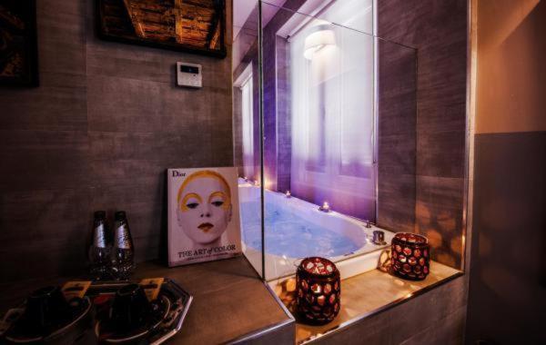 Chambre Lit King-Size avec Baignoire Spa