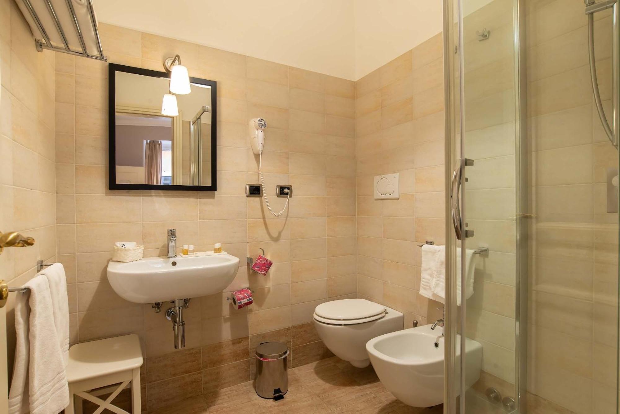 Double or Twin Room,1209454441:JPEG