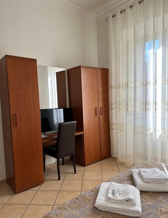 Chambre Lit King-Size - Vue sur Jardin
