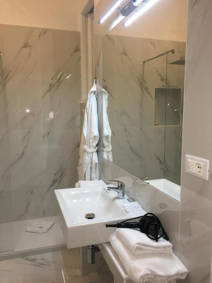Double Room Private External Bathroom