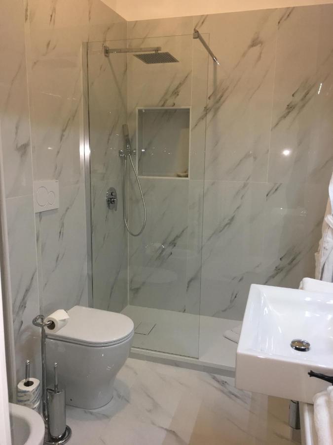 Double Room Private External Bathroom
