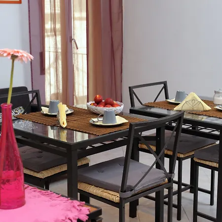 B&B Gregorius Close To St. Peter'S-3