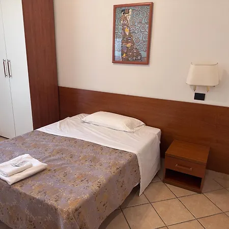 Karina Suite-3