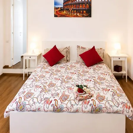 Sweet Home Piramide Rooms-2