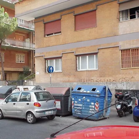 Roma Tourist House-2